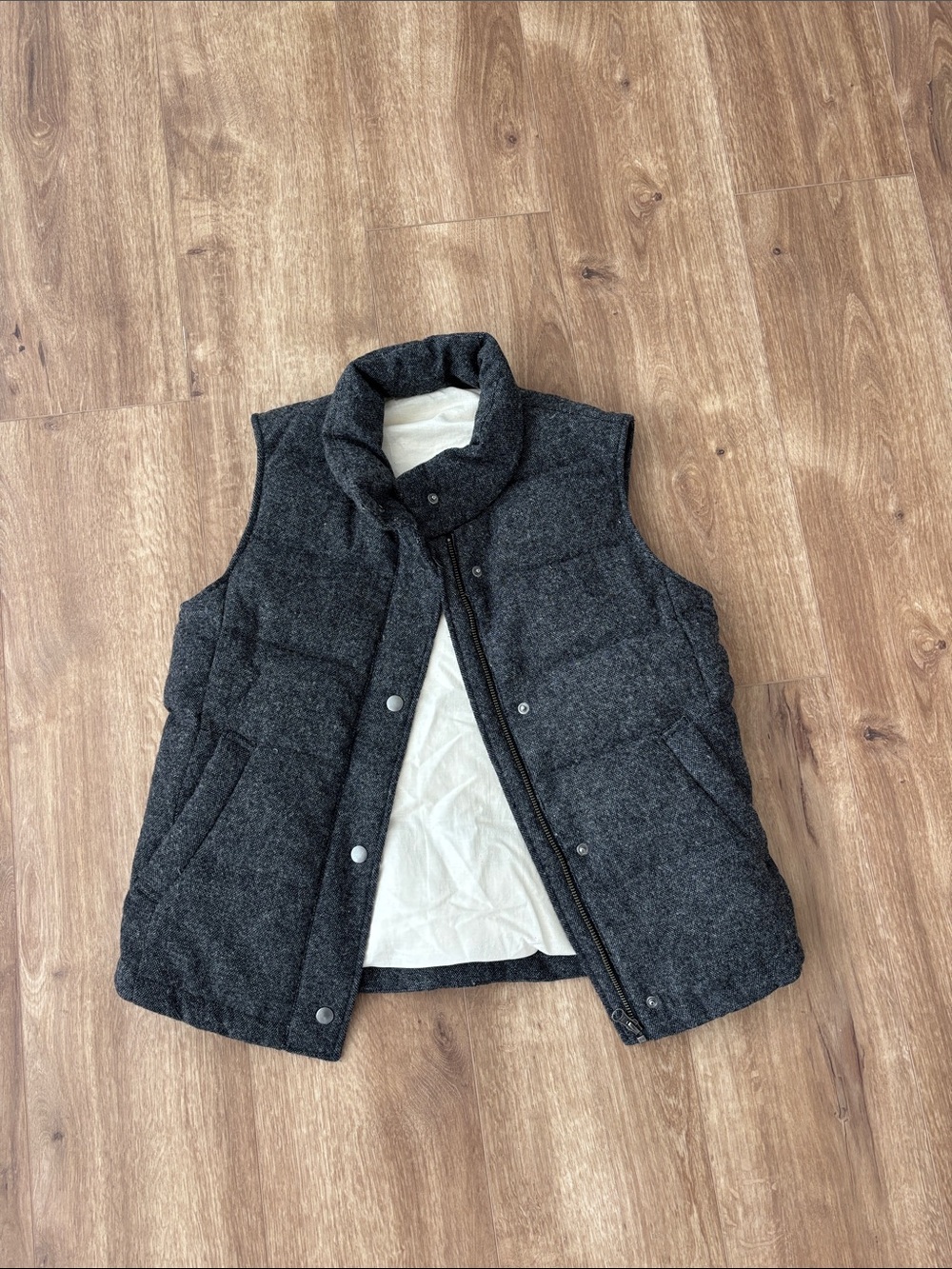 Quilted Puffer Vest in Dark Gray